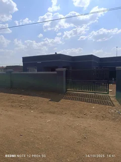 Modern 3-bedroom home in Sebokeng, Boitumelo