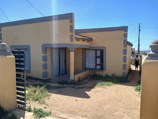 House - Ad posted by BondbridgePropertySolutions