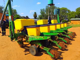 1750 John Deere Lugdruk Planter