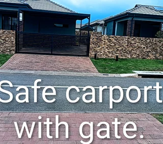 Bedroom available in 3bed house