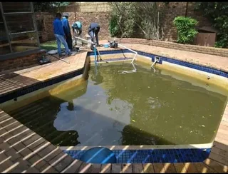 Swimming pool repairs and cleaning services