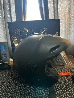 Vuka motorcycle helmet