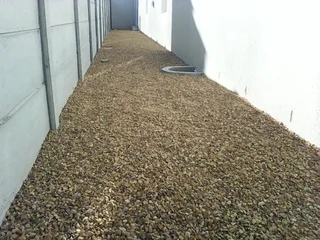 13mm 19mm Decorative Pebble Stones,brown And Grey ,garden Design ,fix And Supply.