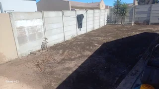 WEED FREE LAWN GRASS,BUFFALO KIKUYU LM BEREA GULF GREEN, CYNODONE ORGANIC COMPOST, SUPPLY AND FIX