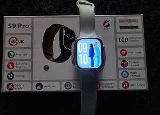 Smartwatch - Ad posted by Malibu Trading