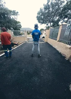 Tar &amp; Brick Paving