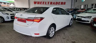 LUXURY - Toyota Corolla 1.8 Exclusive FOR SALE - Low km&#39;s