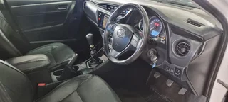 LUXURY - Toyota Corolla 1.8 Exclusive FOR SALE - Low km&#39;s