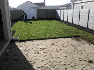 100% WEEDFREE #NATURALGRASS #KIKUYU #LMBEREA #BUFFALO #ORGANIC COMPOST #SUPPLY N INSTALLATION