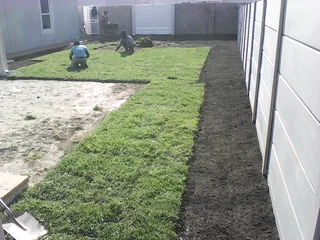 100% WEEDFREE #NATURALGRASS #KIKUYU #LMBEREA #BUFFALO #ORGANIC COMPOST #SUPPLY N INSTALLATION