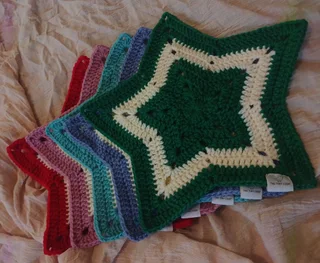 mini crochet pet blanket