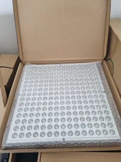 New and demo LED Grow light bundle for sale