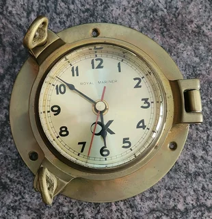 Vintage Royal Mariner brass ship&#39;s clock