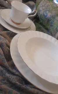 Windsor Regent Dinner and teaset