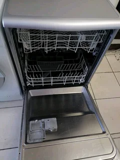 Silver defy ecco 14 place dishwasher