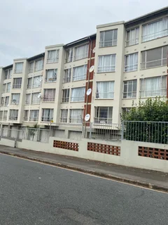 3 bedroom flat in Glenwoood R8100