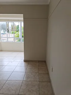 1.5 Bedroom flat in Musgrave R7500