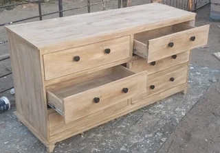 Chest of  drawers