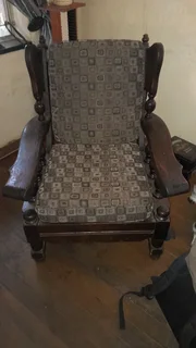 7 seater wooden lounge set