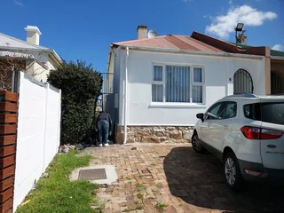 HIGHLY SKILLED HANDYMAN