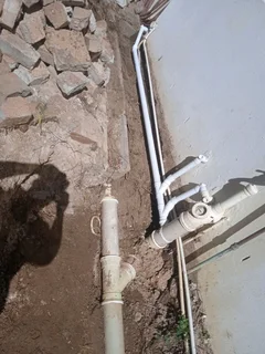 HIGHLY EXPERIENCED PLUMBER
