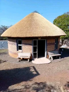 Thatch grass supply and installation