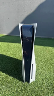 PlayStation 5 Disk Edition- Good condition/R7800(negotiable)