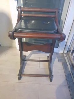Vintage shelf unit and chair