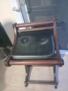 Vintage shelf unit and chair