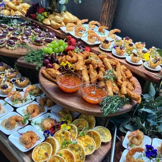 Delicious and Devine Catering