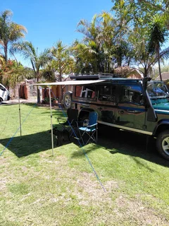Mini Shade Awning - Vehicle Mounted