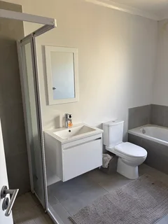 Room to rent in Burgundy Estate