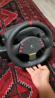 (Price drop) Logitech Momo Sim Racing Wheel Feedback