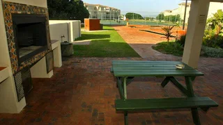 Bargain : 7 Nights for 8 People 19-26 Dec 25 &#64; Hermanus Beach Club, Western Cape