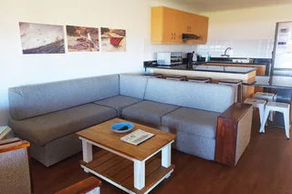 Grab a Bargain : 7 Nights / 8 People 26 Dec to 02 Jan 25 &#64; Hermanus Beach Club, W. Cape