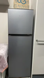 Fridge - Ad posted by Amanda