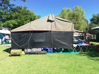 Camping trailer Xt75 with howling moon delux trailer tent