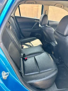Mazda 3 2012