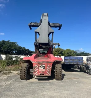 Kalmar Reach Stacker