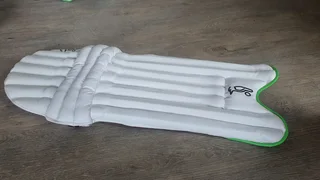 Kookaburra Kahuna 200 Cricket Batting Pads (New)