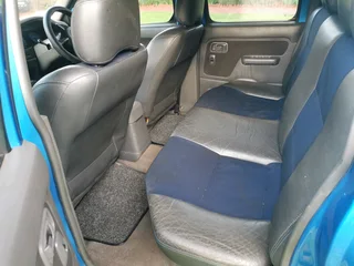 Nissan hardbody automatic