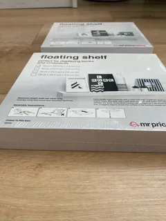 2x Mr Price Floating Shelves