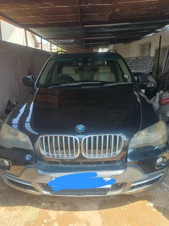 BMW X5, 4.8I