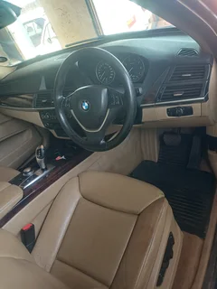 BMW X5, 4.8I