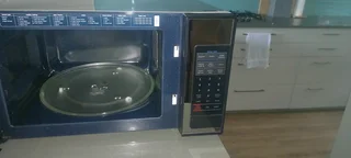 Samsung - 32L Microwave 1000W - Mirror Finish