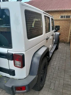 White jeep wrangler