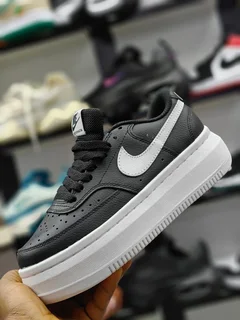 Snekaers - Ad posted by Cadzie Business