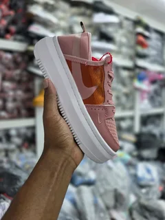 Ladies sneakers