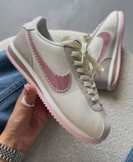 Women sneakers