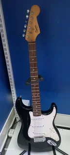 Squier Bullet Strat Fender Guitar